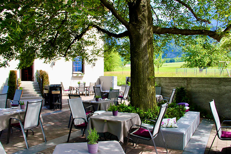 Restaurant Mühle Fläsch - Garten Terrasse